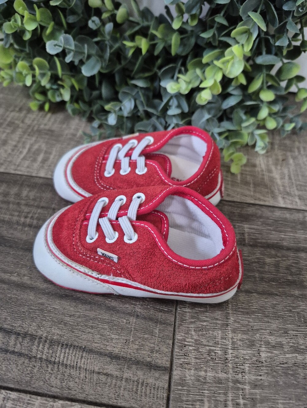 Like New VANS Baby Crib Shoes Red Size 4